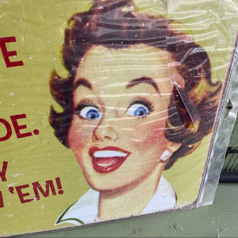 NEW People Say I Have A Bad Attitude I Say Screw ‘Em Metal Sign